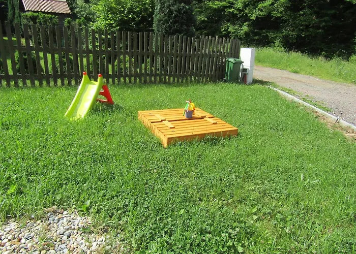 펜션 Rekreacni Dum Brdy